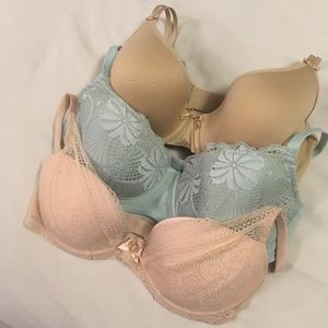 Bundle of 3 Change/Chantelle bras with underwire